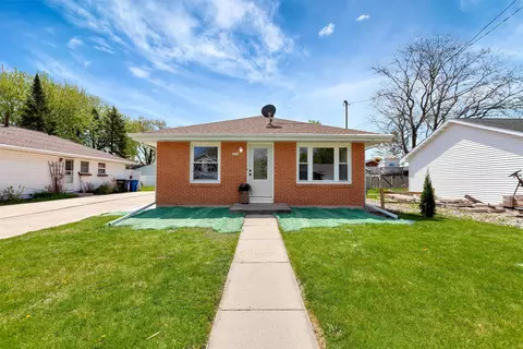 1519 Adams Ave, Oshkosh, WI 54902