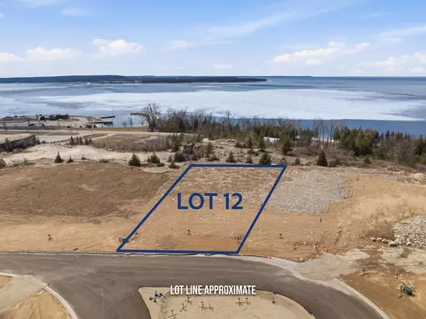 quarry bluff court, Sturgeon Bay, WI 54235