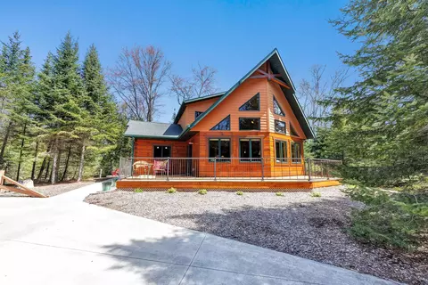 3869 Glidden Dr, Sturgeon Bay, WI 54235