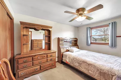 Bedroom - e5510 County Road K, Algoma, WI 54201 photo 2 of 3