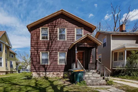 153 E 2nd St, Fond Du Lac, WI 54935