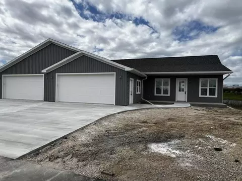812 Lakeview Ln, Ripon, WI 54971