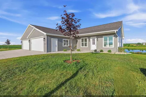 812 Lakeview Ln, Ripon, WI 54971