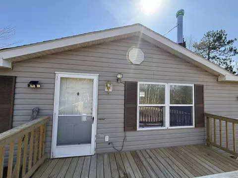 Exterior - n6720s3 S Rd St, Crivitz, WI 54114 photo 5 of 9