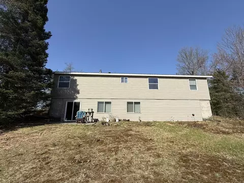 Exterior - n6720s3 S Rd St, Crivitz, WI 54114 photo 7 of 9