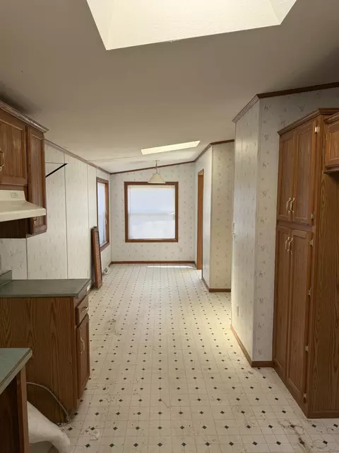 Entry Way - n6720s3 S Rd St, Crivitz, WI 54114 photo 1 of 3