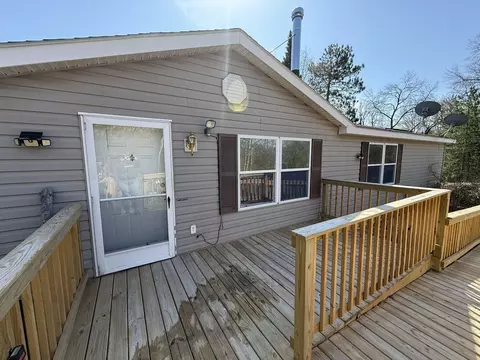n6720s3 S Rd St, Crivitz, WI 54114