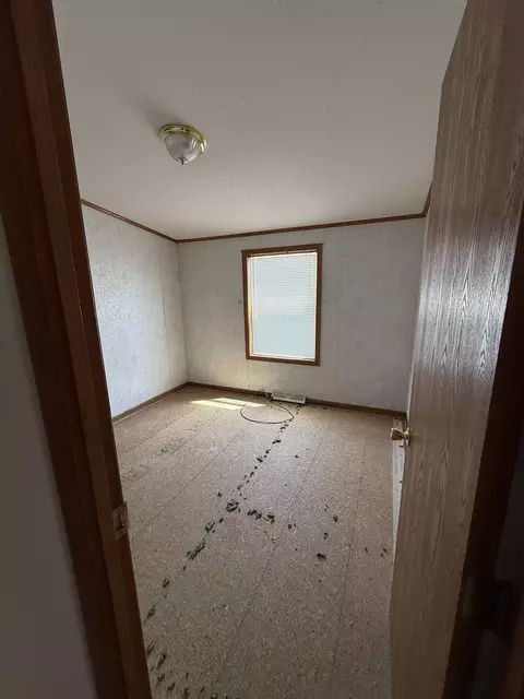 Bedroom - n6720s3 S Rd St, Crivitz, WI 54114 photo 1 of 4