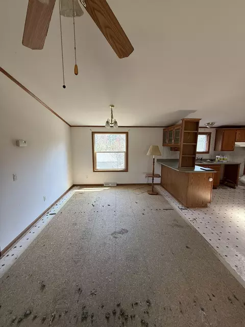 Living - n6720s3 S Rd St, Crivitz, WI 54114 photo 1 of 2