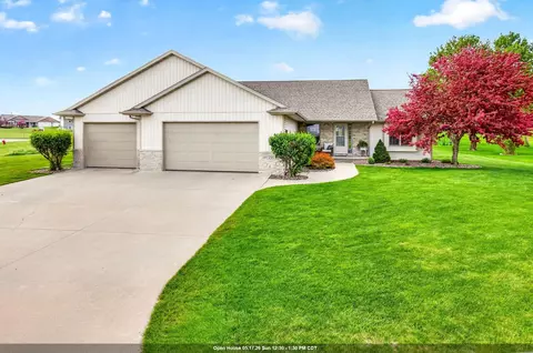 220 E Ridge St, New London, WI 54961