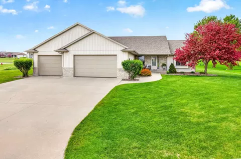 220 E Ridge St, New London, WI 54961