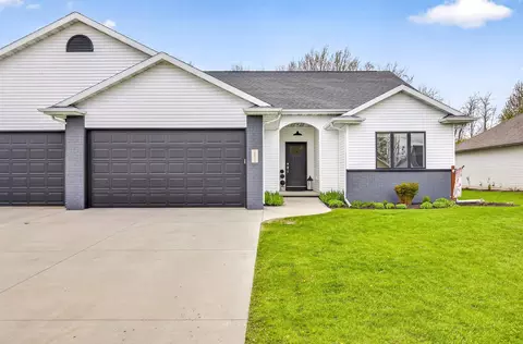 n9023 Spring Valley Road, Menasha, WI 54952