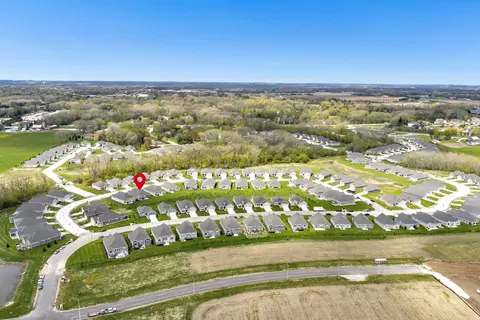 View/Area - 5668 N Kestrel Cir, Appleton, WI 54913 photo 3 of 4