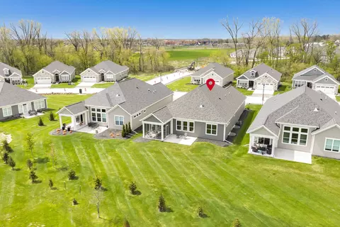 View/Area - 5668 N Kestrel Cir, Appleton, WI 54913 photo 1 of 4