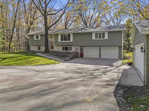 6710 Gregory Ln, Sobieski, WI 54171