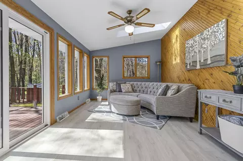 Living - 6710 Gregory Ln, Sobieski, WI 54171 photo 5 of 8