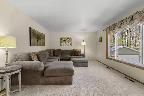 Living - 6710 Gregory Ln, Sobieski, WI 54171 photo 2 of 8