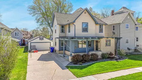 706 Metoxen Ave, Kaukauna, WI 54130