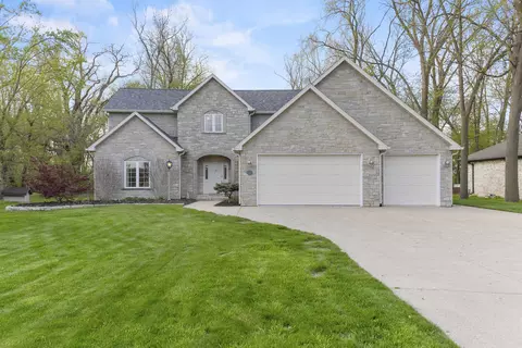 5100 Streich Ln, Oshkosh, WI 54902