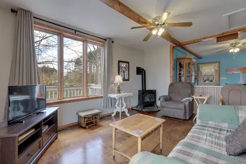 Living - 321 Lake Dr, Gresham, WI 54128 photo 2 of 2