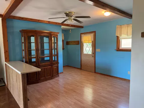 Living - 321 Lake Dr, Gresham, WI 54128 photo 2 of 3