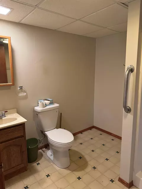 Bath - 321 Lake Dr, Gresham, WI 54128 photo 3 of 3