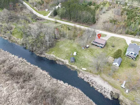 View/Area - 321 Lake Dr, Gresham, WI 54128 photo 7 of 18