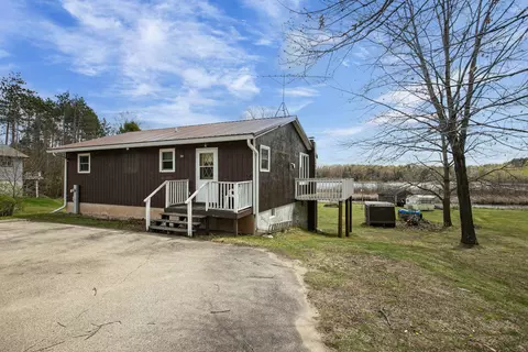 Exterior - 321 Lake Dr, Gresham, WI 54128 photo 2 of 5