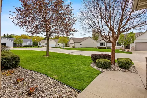 Exterior - 36 Penbrook Cir, Appleton, WI 54913 photo 10 of 13