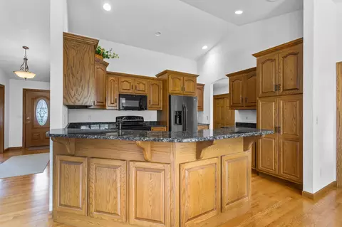Kitchen - 36 Penbrook Cir, Appleton, WI 54913 photo 1 of 5