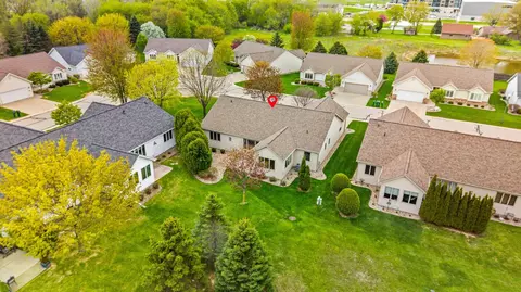 View/Area - 36 Penbrook Cir, Appleton, WI 54913 photo 4 of 6