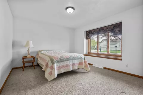 Bedroom - 36 Penbrook Cir, Appleton, WI 54913 photo 3 of 3