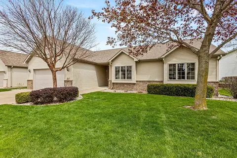 Exterior - 36 Penbrook Cir, Appleton, WI 54913 photo 12 of 13