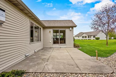 Exterior - 36 Penbrook Cir, Appleton, WI 54913 photo 7 of 13