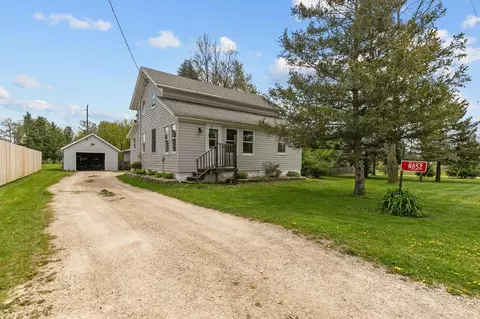 n852 County Road W, Fremont, WI 54940