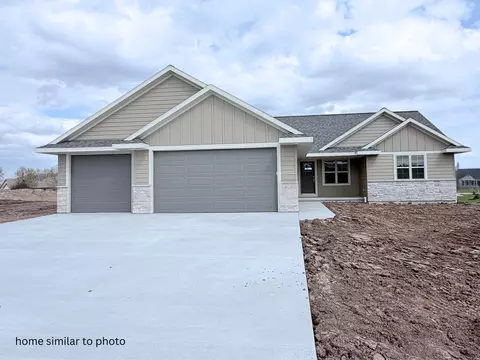 1429 Crossroads Dr, De Pere, WI 54115