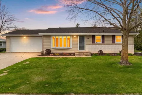224 E National Ave, Brillion, WI 54110