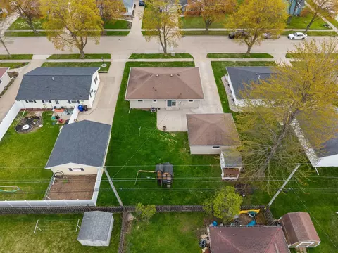 View/Area - 707 S Joseph St, Appleton, WI 54915 photo 1 of 10