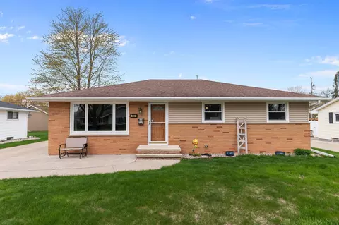 707 S Joseph St, Appleton, WI 54915