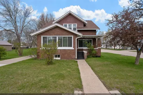 518 Sherman St, Marion, WI 54950