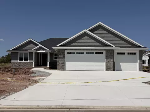 1376 Kenzie Ct, De Pere, WI 54115