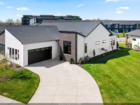 366 Aldon Cir, Green Bay, WI 54304