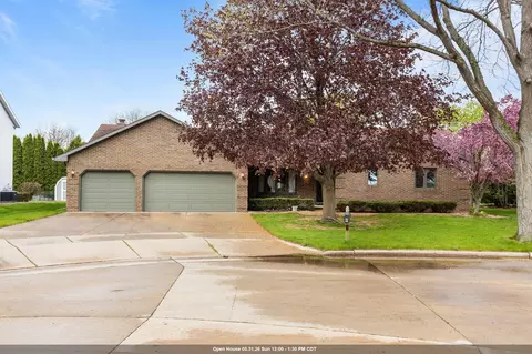 21 Kensington Ct, Appleton, WI 54915