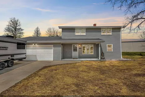 2461 Vandenbergh Pl, Green Bay, WI 54311