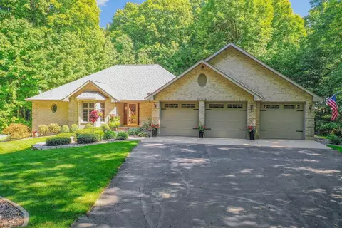 4146 Don Cir, New Franken, WI 54229