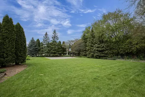 Exterior - 3401 N Kin St, Appleton, WI 54911 photo 10 of 13