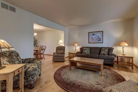 Living - 3401 N Kin St, Appleton, WI 54911 photo 1 of 4