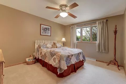 Bedroom - 3401 N Kin St, Appleton, WI 54911 photo 5 of 6