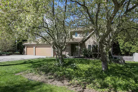 Exterior - 3401 N Kin St, Appleton, WI 54911 photo 4 of 13