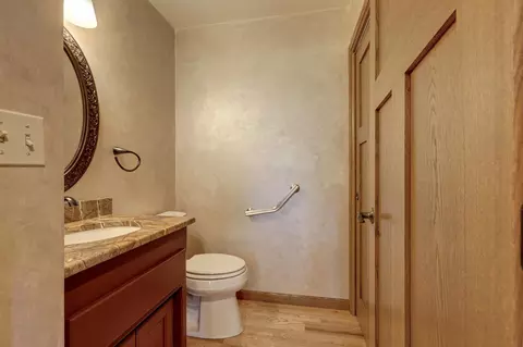 Bath - 3401 N Kin St, Appleton, WI 54911 photo 1 of 6